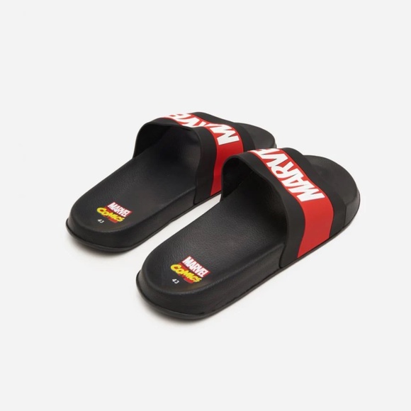 NWT Marvel Logo Men Slides - Picture 3 of 3
